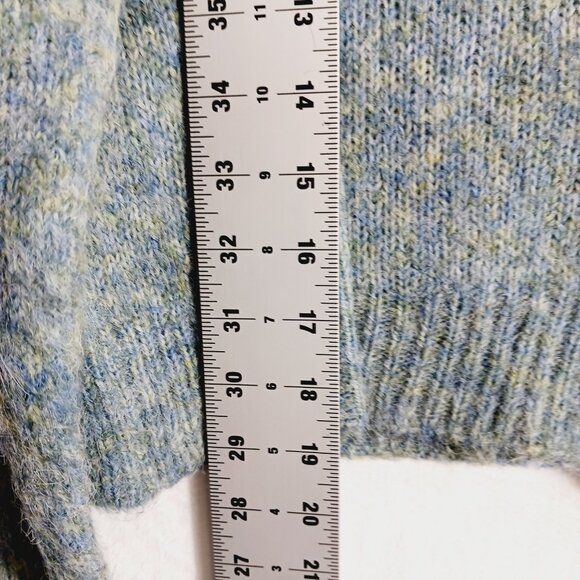 TAHARI, Cropped Button Cardigan, Medium, Soft, Lightweight, Blue/Green Mix - Picture 12 of 16